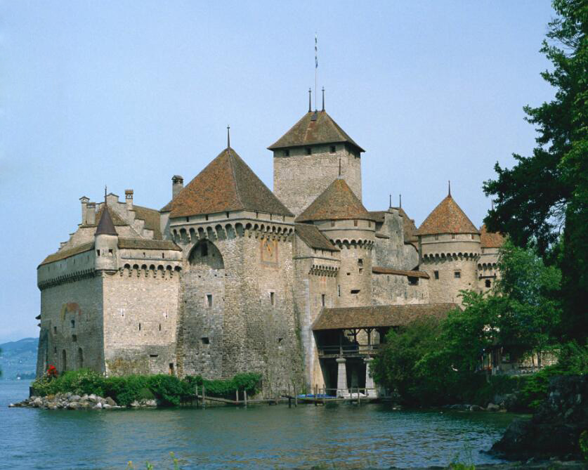 水上城堡高清图片免费下载